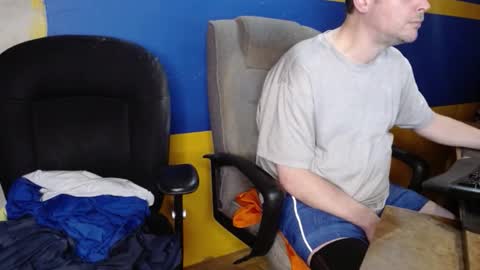 Huskyguy online show from March 2026 04:29:04 AM