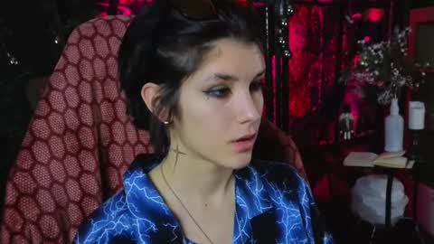 Snapshot of hyeon_jin chatting on January 2025 08:39:01 PM Hyeon Jin online show from January 2025 08:39:01 PM