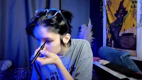 Snapshot of hyeon_jin chatting on January 2025 08:53:02 PM Hyeon Jin online show from January 2025 08:53:02 PM