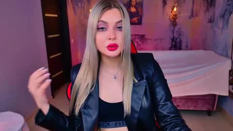 hyileyclark online show from April 2026 01:27:01 PM