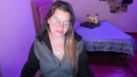 Hello Im Julieta Im 25 years old and I love being here. Thank you for visiting my living room. The only rule is that you hap online show from January 2025 04:08:01 AM