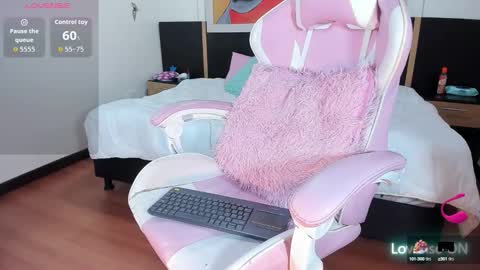 Snapshot of i_am_karoll chatting on September 2025 07:47:01 PM karoll online show from September 2025 07:47:01 PM