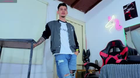 kelvis online show from April 2026 01:52:01 AM