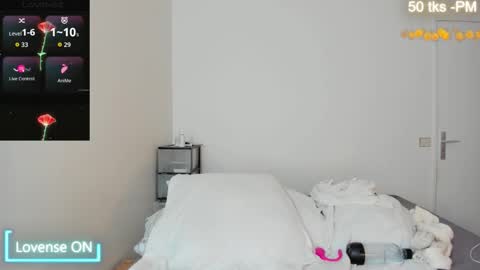 Snapshot of i_esus chatting on January 2026 11:59:02 AM Olivia Alafolix- Fr--je parle fr -en online show from January 2026 11:59:02 AM