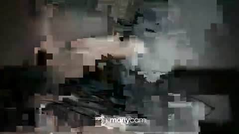 Snapshot of iam_leooo chatting on January 2025 03:48:01 AM juan and roxana online show from January 2025 03:48:01 AM