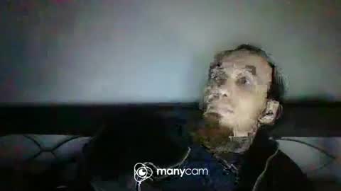 Snapshot of iam_leooo chatting on March 2025 06:33:02 AM juan and roxana online show from March 2025 06:33:02 AM