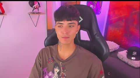 Light online show from September 2025 12:34:01 AM