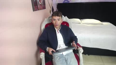 Snapshot of iam_smith_ chatting on January 2026 01:24:01 PM Iam Smith online show from January 2026 01:24:01 PM