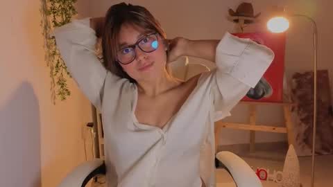     online show from November 2025 09:36:01 PM