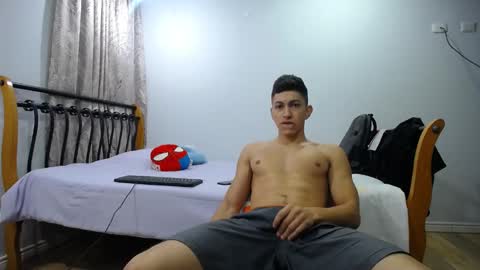 iam_yourbabyprincess_xd online show from February 2025 03:44:02 AM