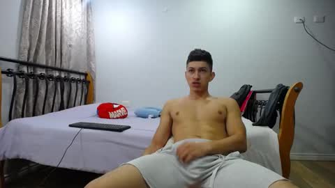 iam_yourbabyprincess_xd online show from February 2025 04:46:02 AM