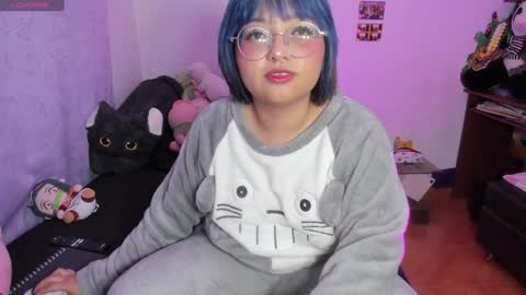 Snapshot of iam_zoechan chatting on January 2025 11:04:01 PM Zoe 3 online show from January 2025 11:04:01 PM