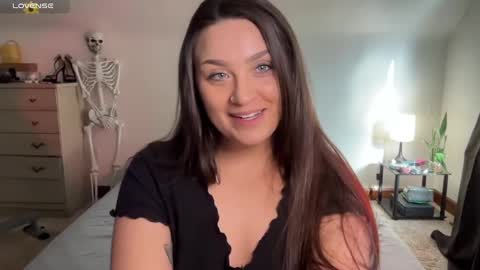 Snapshot of iamcrystalann chatting on January 2025 04:11:01 PM Crystal online show from January 2025 04:11:01 PM