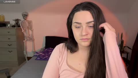 Snapshot of iamcrystalann chatting on February 2025 04:37:01 AM Crystal online show from February 2025 04:37:01 AM