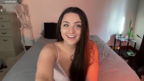 Snapshot of iamcrystalann chatting on February 2025 04:50:01 PM Crystal online show from February 2025 04:50:01 PM