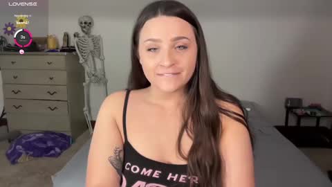 Snapshot of iamcrystalann chatting on February 2025 04:21:02 AM Crystal online show from February 2025 04:21:02 AM