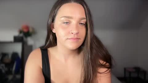 Snapshot of iamcrystalann chatting on October 2025 05:30:01 AM Crystal online show from October 2025 05:30:01 AM