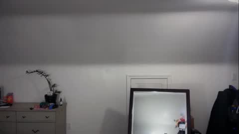 Snapshot of iamcrystalann chatting on November 2025 03:27:02 PM Crystal online show from November 2025 03:27:02 PM