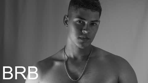 Dylan  independent model  online show from June 2026 05:25:01 PM