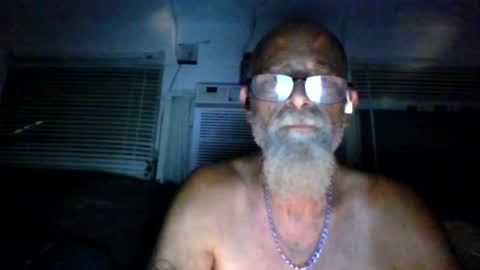 Snapshot of iamgoat_69 chatting on June 2026 07:13:01 AM Goat Lulu Elektra online show from June 2026 07:13:01 AM