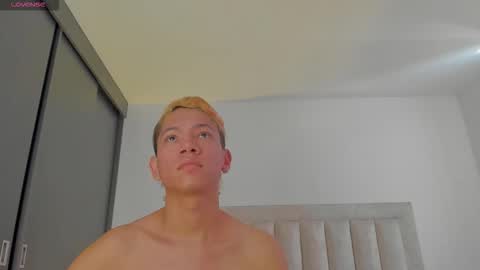 Juliiiiian online show from November 2025 12:22:02 PM