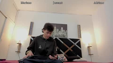 Mariano online show from October 2025 04:13:01 AM