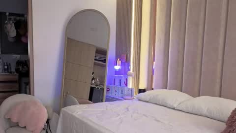 Nyxy online show from December 2025 11:04:01 AM