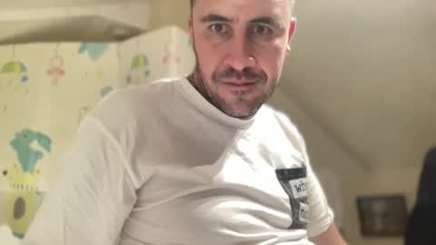 iamtheparty200 online show from October 2025 07:48:01 PM