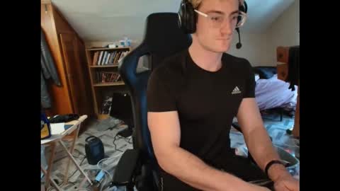 iamtommyparker online show from January 2026 06:33:01 PM