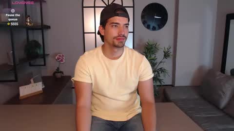 Snapshot of ian_davis chatting on December 2024 01:45:01 AM Ian Davis online show from December 2024 01:45:01 AM