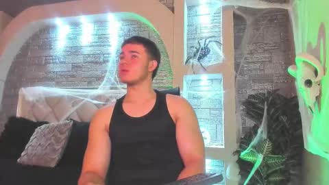 Ian dubois online show from October 2025 12:17:01 PM