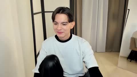 Snapshot of ian_harrickton chatting on February 2026 03:27:01 PM ian online show from February 2026 03:27:01 PM