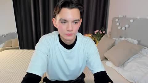 Snapshot of ian_harrickton chatting on February 2026 05:44:01 AM ian online show from February 2026 05:44:01 AM