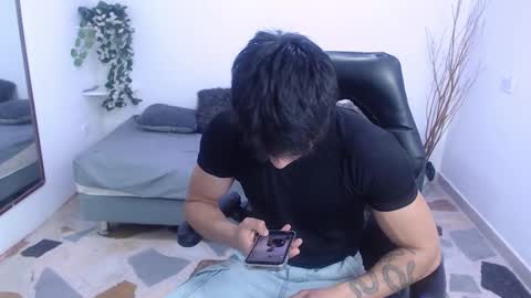 Snapshot of ian_west chatting on February 2026 11:59:01 AM Ian online show from February 2026 11:59:01 AM