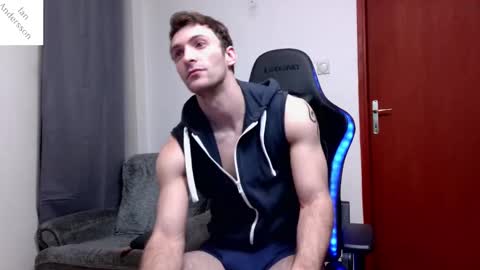 Snapshot of ianandersson27 chatting on February 2025 04:00:02 AM Ian Andersson online show from February 2025 04:00:02 AM