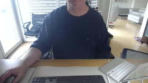 iandy12 online show from February 2025 12:52:02 PM