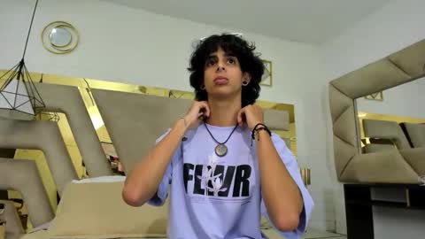 ibratxandy online show from November 2025 08:42:02 PM