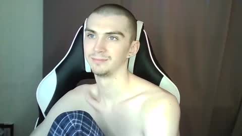 MAX online show from February 2025 11:51:02 AM