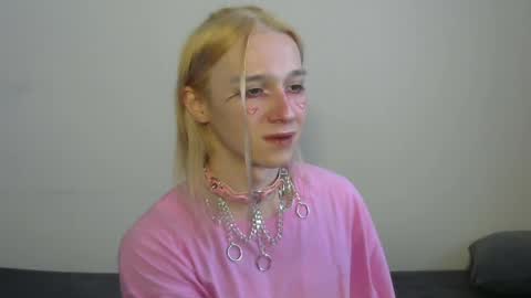 Jade online show from April 2026 12:28:01 PM