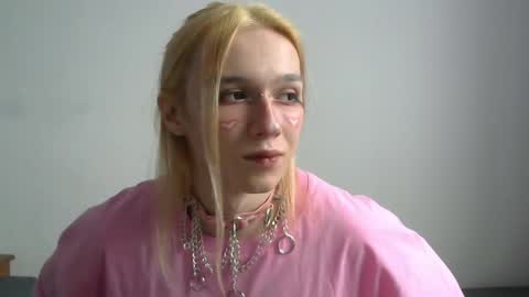 Jade online show from April 2026 11:26:02 AM