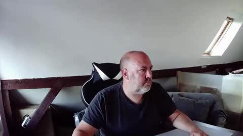 iceoli123 online show from September 2025 04:08:01 PM