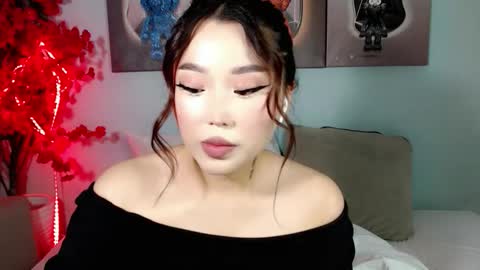 Snapshot of ichiben chatting on October 2025 12:02:01 AM ichiben online show from October 2025 12:02:01 AM