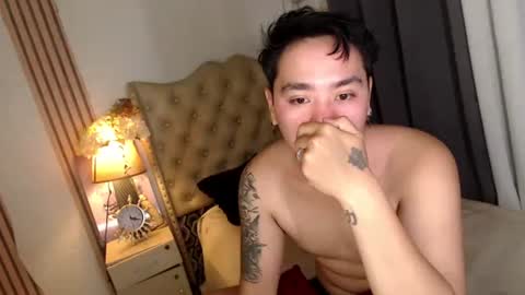 Snapshot of iconic_vince chatting on March 2025 10:50:02 PM iconic_vince online show from March 2025 10:50:02 PM