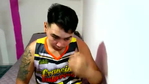 Snapshot of iconic_vince chatting on September 2025 03:22:02 PM iconic_vince online show from September 2025 03:22:02 PM