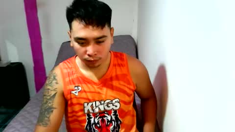 Snapshot of iconic_vince chatting on September 2025 02:17:01 PM iconic_vince online show from September 2025 02:17:01 PM