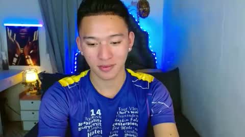 Mateo online show from November 2025 08:42:01 AM