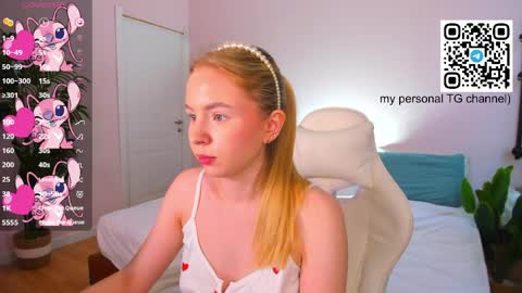 Snapshot of ida_lewiss chatting on April 2026 01:06:02 AM Ida online show from April 2026 01:06:02 AM