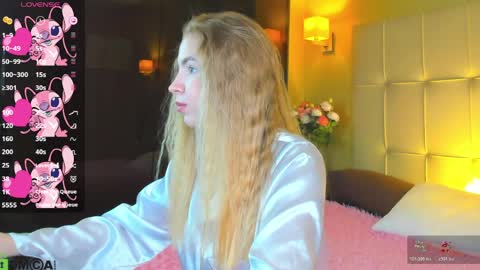 Snapshot of ida_lewiss chatting on April 2026 01:03:01 AM Ida online show from April 2026 01:03:01 AM