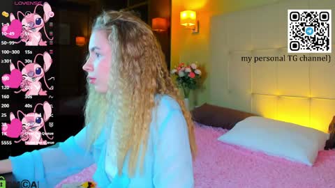 Snapshot of ida_lewiss chatting on April 2026 01:28:02 AM Ida online show from April 2026 01:28:02 AM