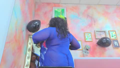 Snapshot of idiris_big chatting on October 2025 12:27:01 PM Idiris online show from October 2025 12:27:01 PM